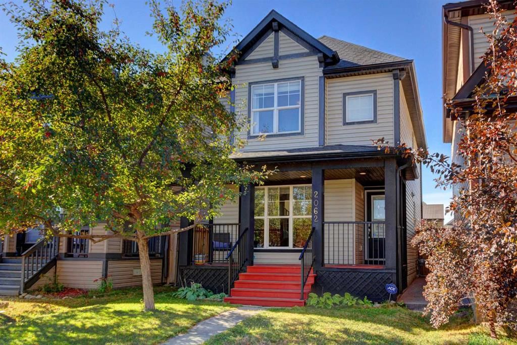 2062 New Brighton Gardens SE, Calgary — main listing photo
