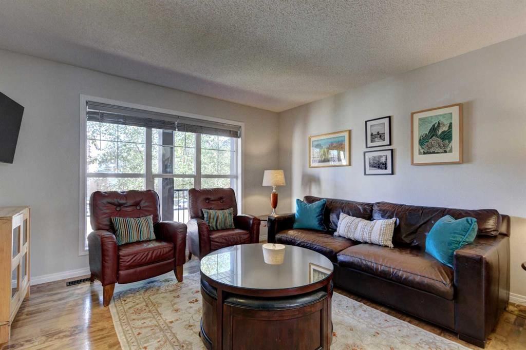 2062 New Brighton Gardens SE, Calgary — photo 4 of 27