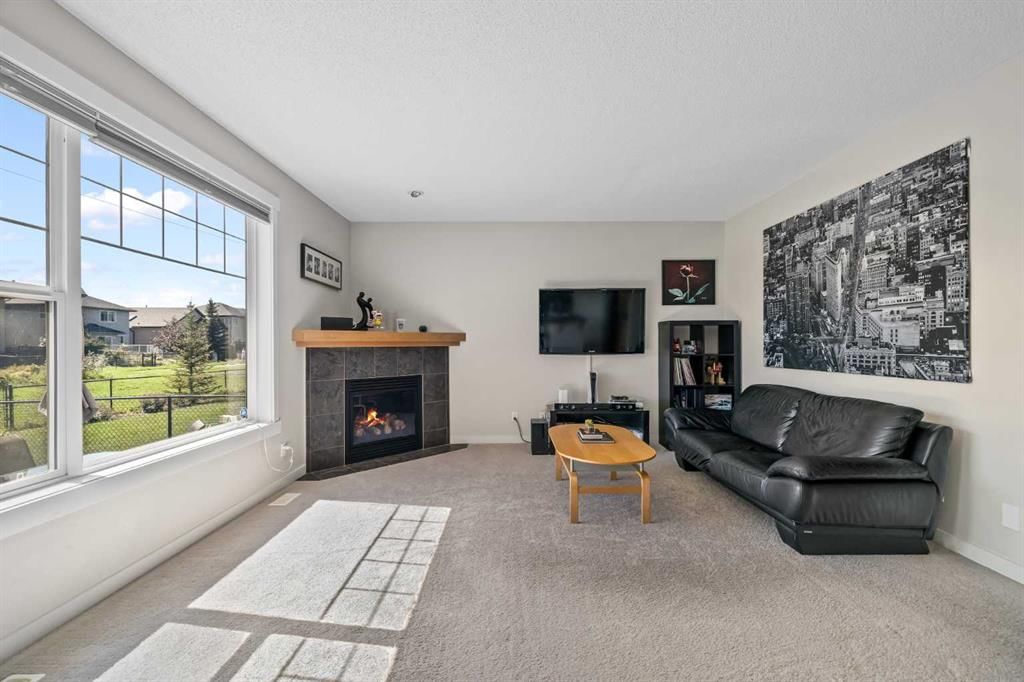 134 Panamount Road NW, Calgary — photo 3 of 36