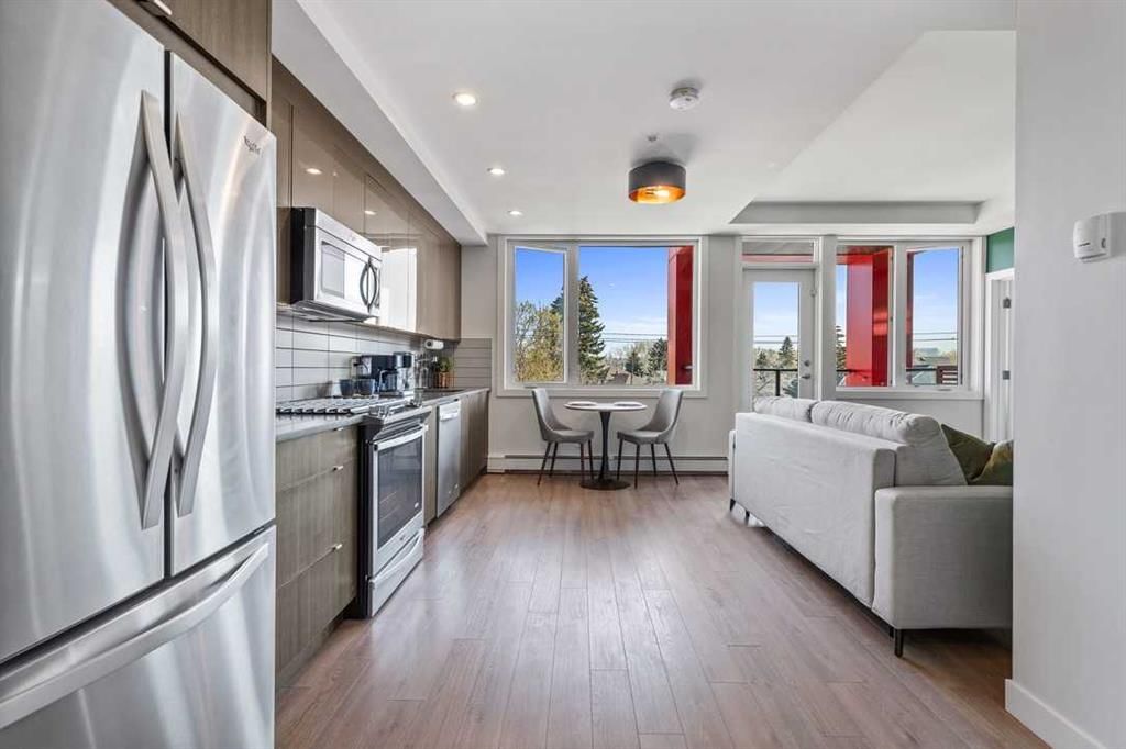 304, 1526 9 Avenue SE, Calgary — main listing photo