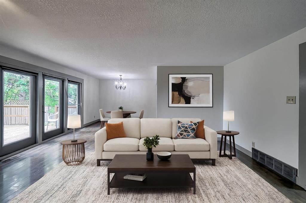 11147 Southdale Road SW, Calgary — main listing photo