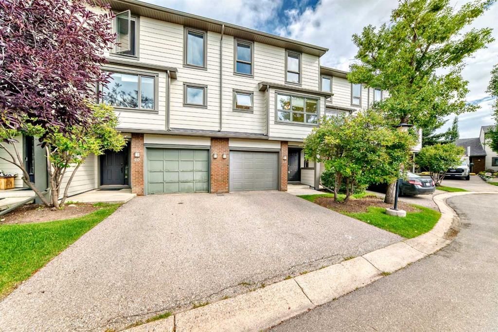39, 185 Woodridge Drive SW, Calgary — photo 3 of 47