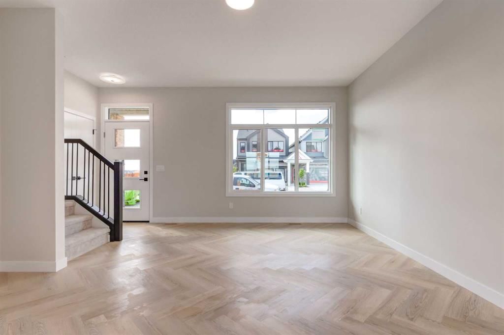 104 Heartwood Lane SE, Calgary — photo 3 of 43