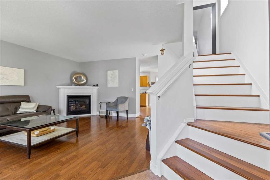 140 Eversyde Circle SW, Calgary — photo 5 of 34