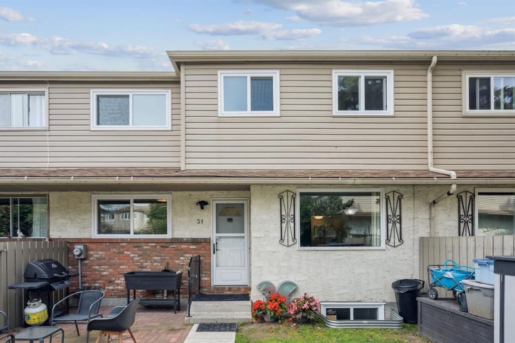 31N, 203 Lynnview Road SE, Calgary — photo 2 of 28