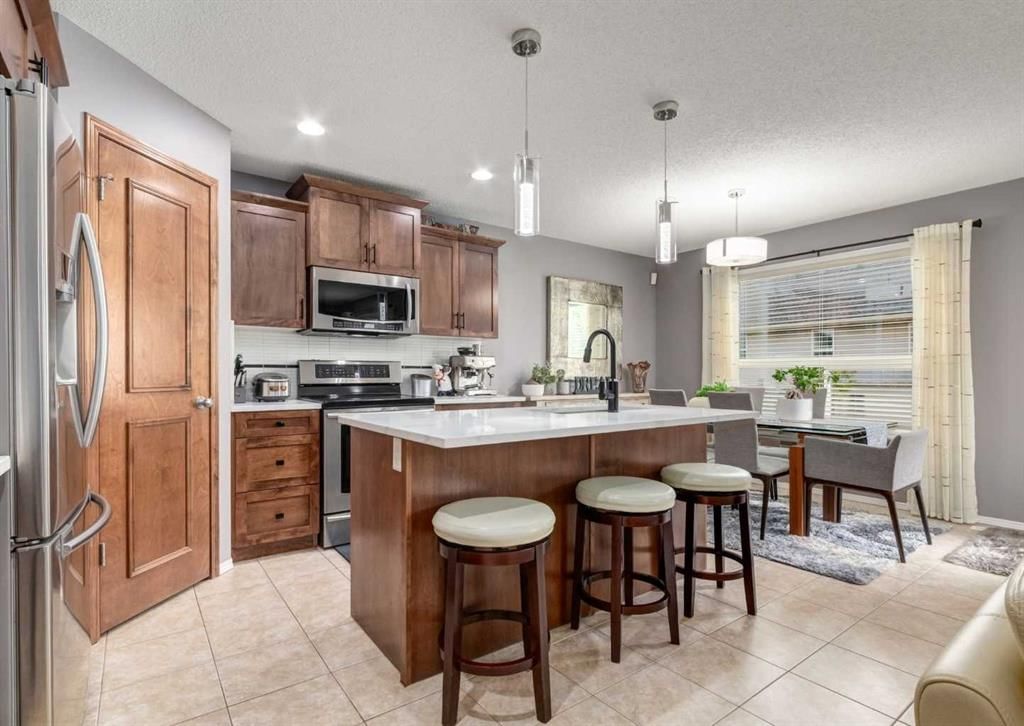 47 Brightonstone Grove SE, Calgary — photo 4 of 32