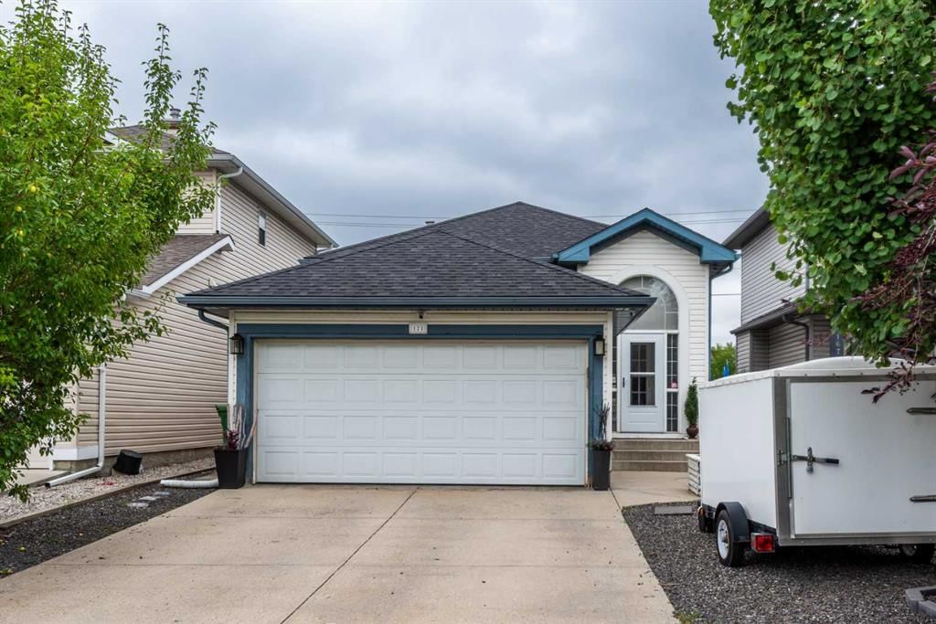 171 Bridlewood Circle SW, Calgary — main listing photo