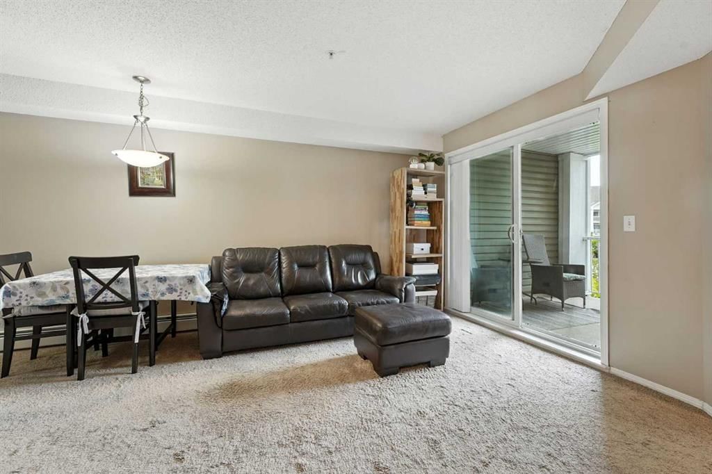 3311, 10 Prestwick Bay SE, Calgary — photo 4 of 17