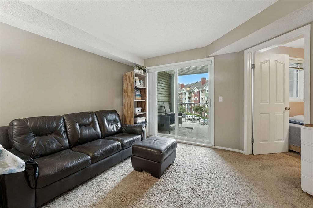 3311, 10 Prestwick Bay SE, Calgary — photo 5 of 17