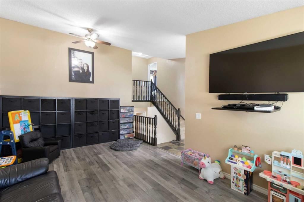 79 Templegreen Drive NE, Calgary — photo 5 of 37