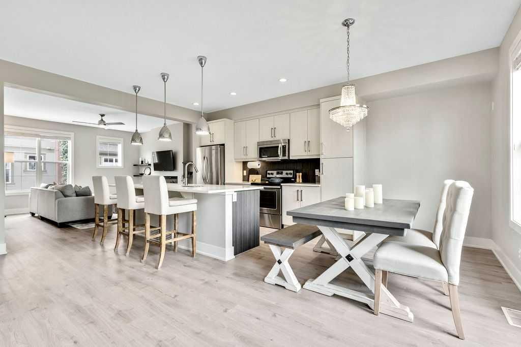 44 Quarry Lane SE, Calgary — photo 4 of 22