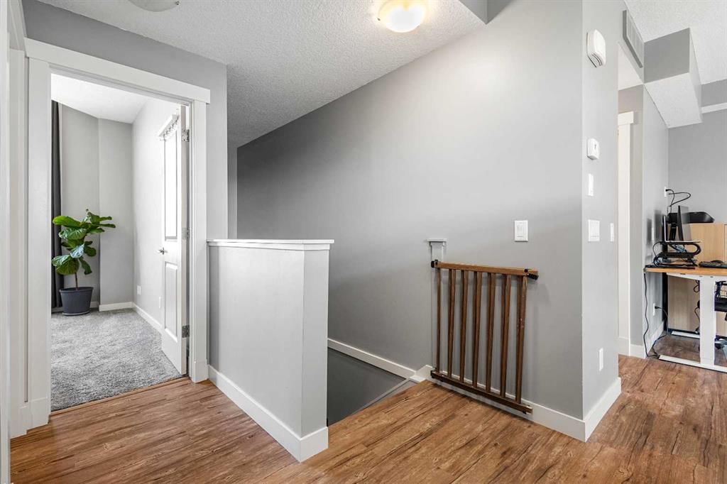 38 West Springs Lane SW, Calgary — photo 4 of 23