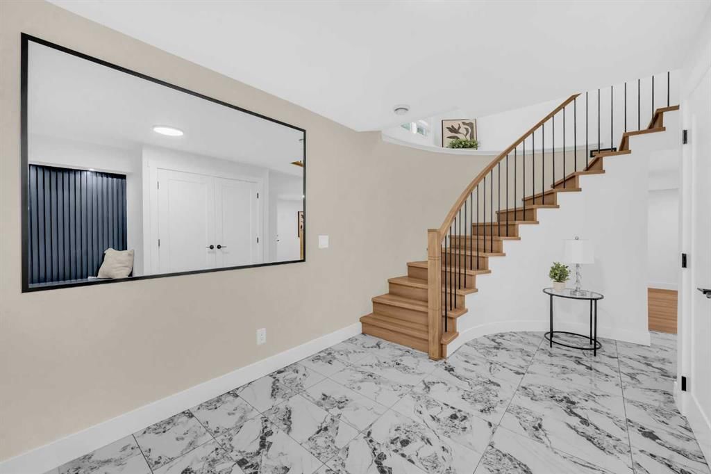 23 Edgewood Place NW, Calgary — photo 5 of 49