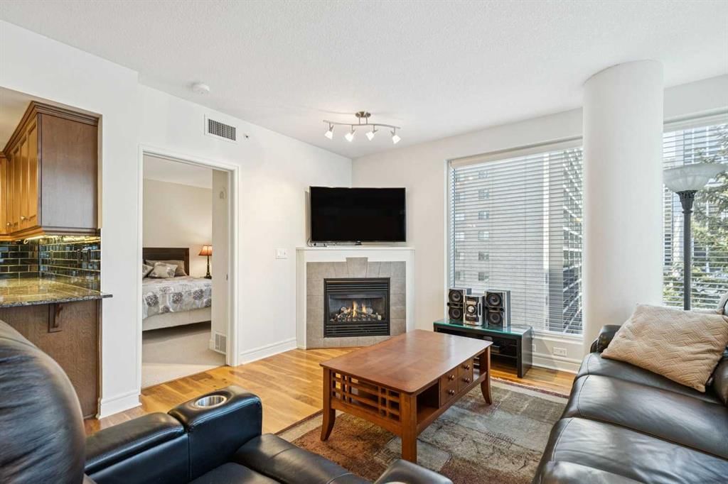 807, 910 5 Avenue SW, Calgary — photo 5 of 27