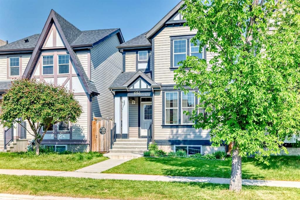 1253 New Brighton Drive SE, Calgary — photo 2 of 40