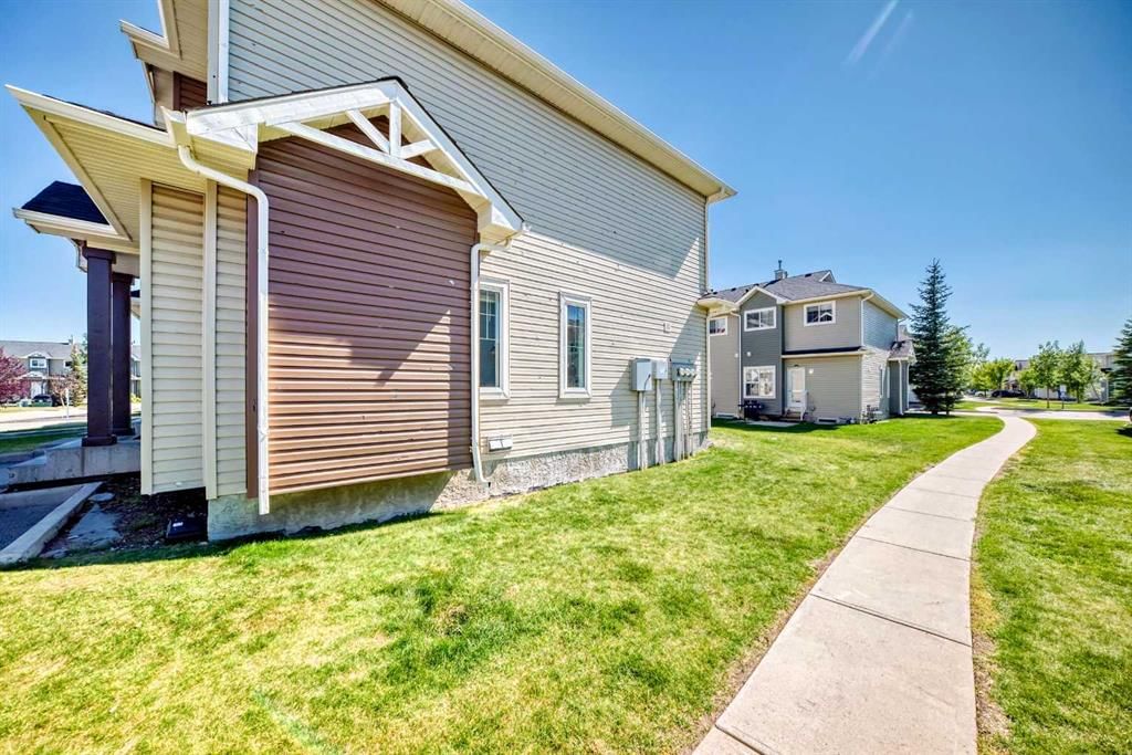 337, 111 Tarawood Lane NE, Calgary — photo 4 of 44