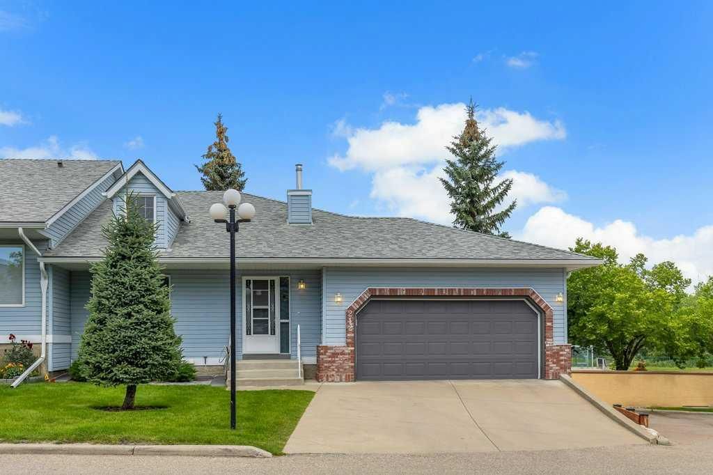 212 Valley Ridge Heights NW, Calgary — main listing photo