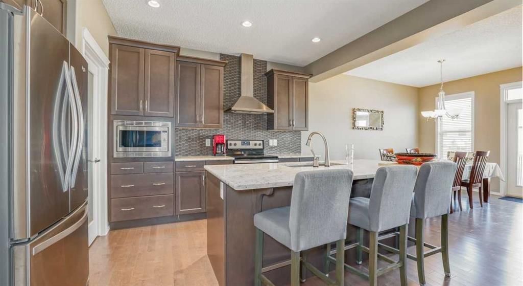 44 Nolancrest Green NW, Calgary — photo 4 of 30