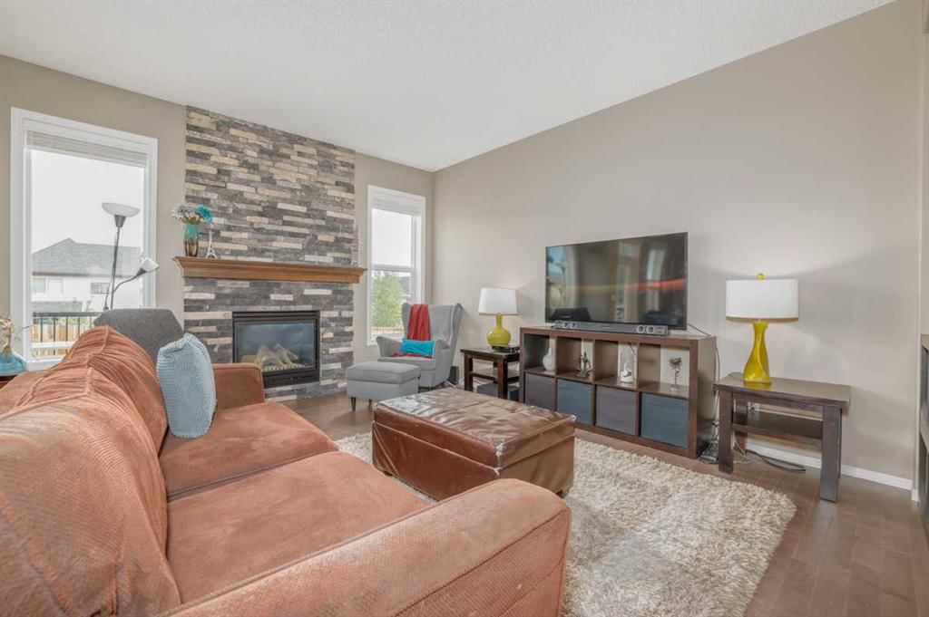 44 Nolancrest Green NW, Calgary — photo 5 of 30
