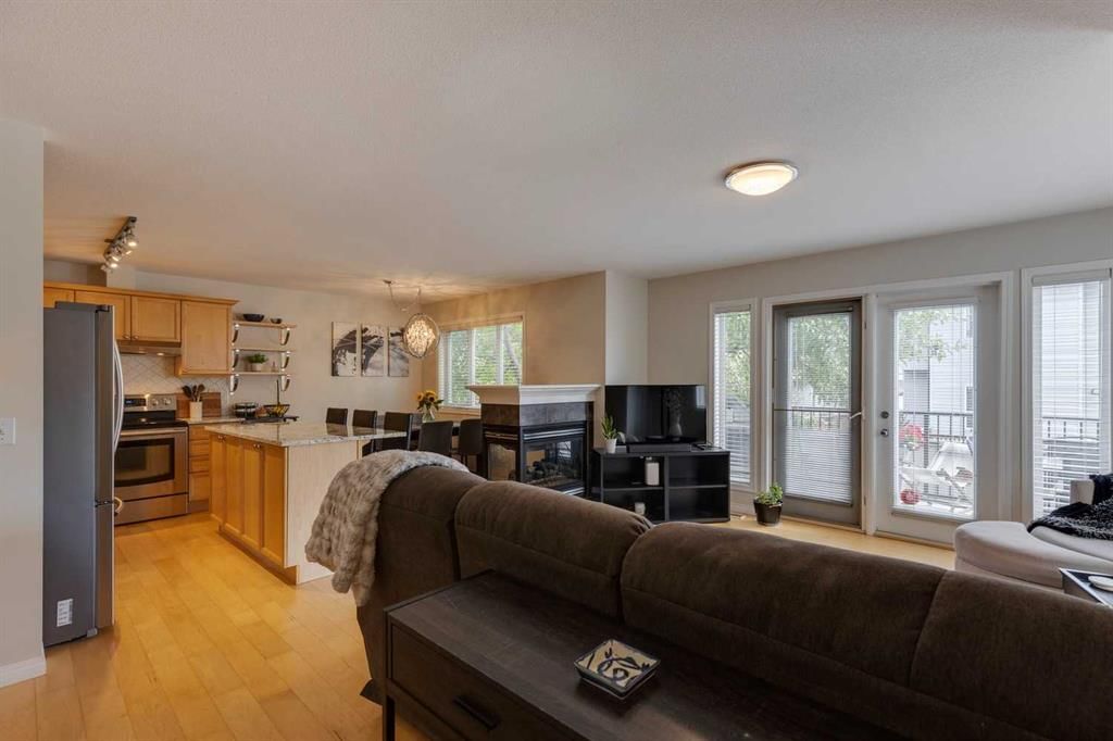 46 Simcoe Place SW, Calgary — photo 5 of 35