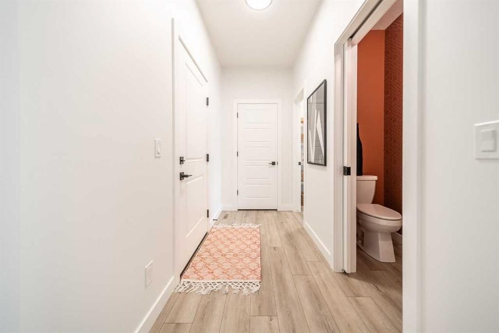 390 Hotchkiss Manor SE, Calgary — photo 3 of 15