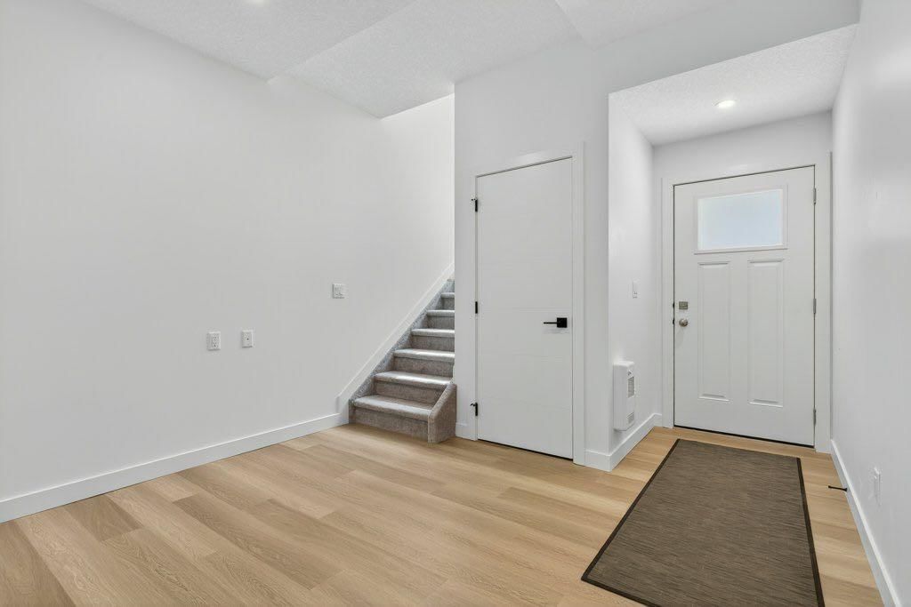 151, 2117 81St Street SW, Calgary — photo 4 of 32