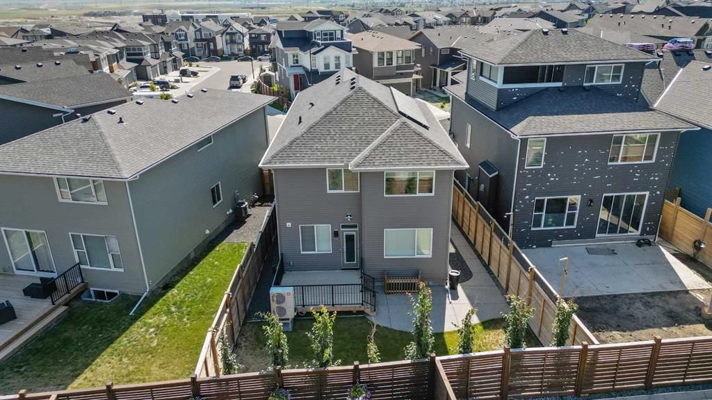 69 Howse Mount NE, Calgary — photo 3 of 23