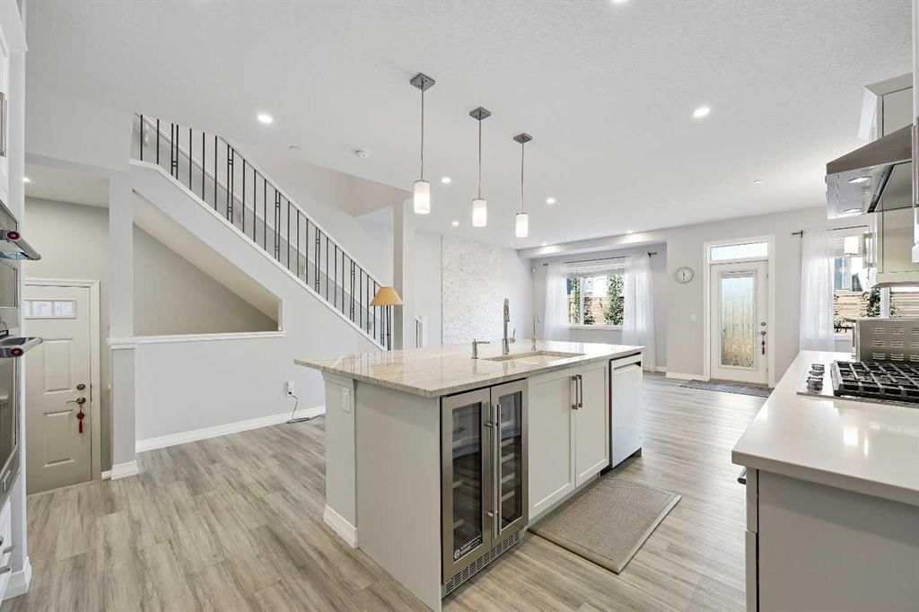 69 Howse Mount NE, Calgary — photo 5 of 23