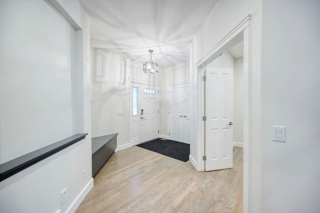 92 Royal Oak Manor NW, Calgary — photo 2 of 40