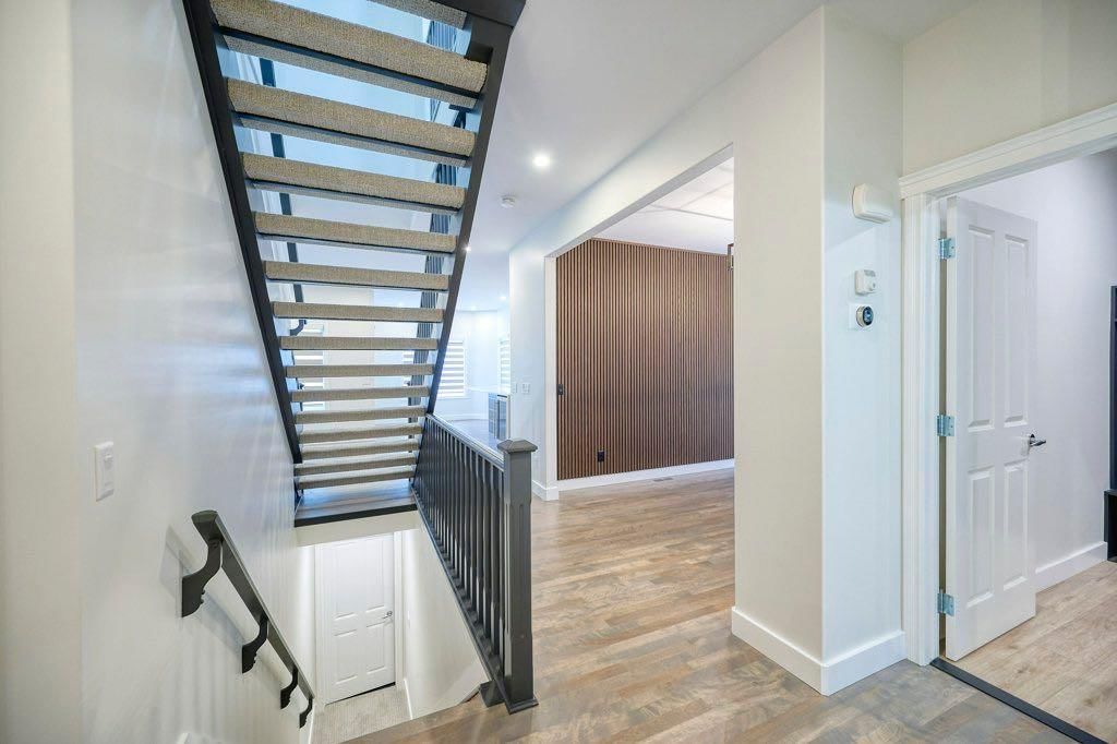 92 Royal Oak Manor NW, Calgary — photo 4 of 40