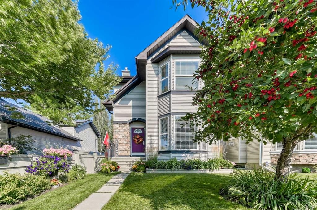 45 Cranberry Square, Calgary — main listing photo