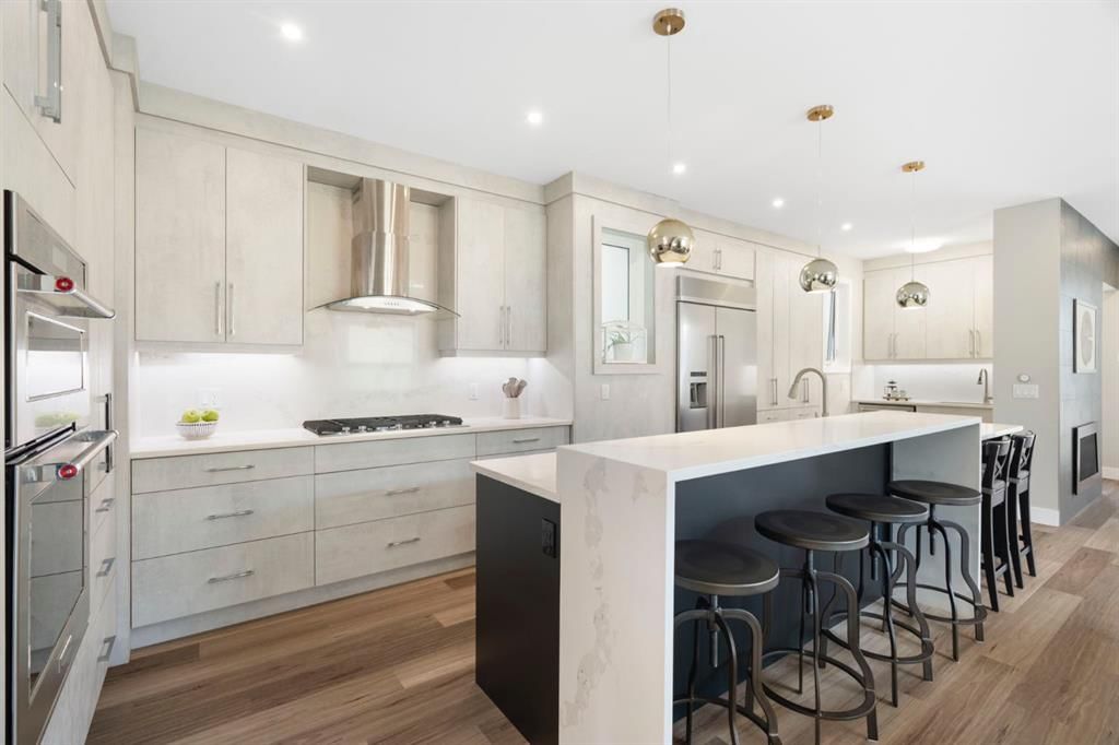 100 Cambrian Drive NW, Calgary — main listing photo