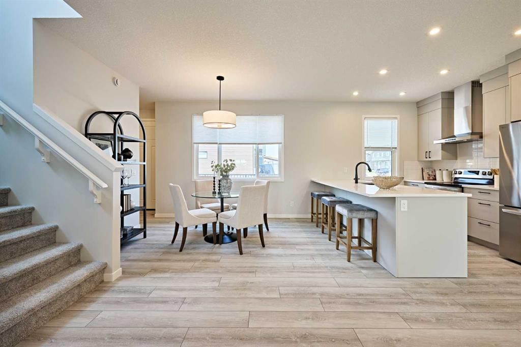 148 Setonstone Manor SE, Calgary — photo 4 of 26