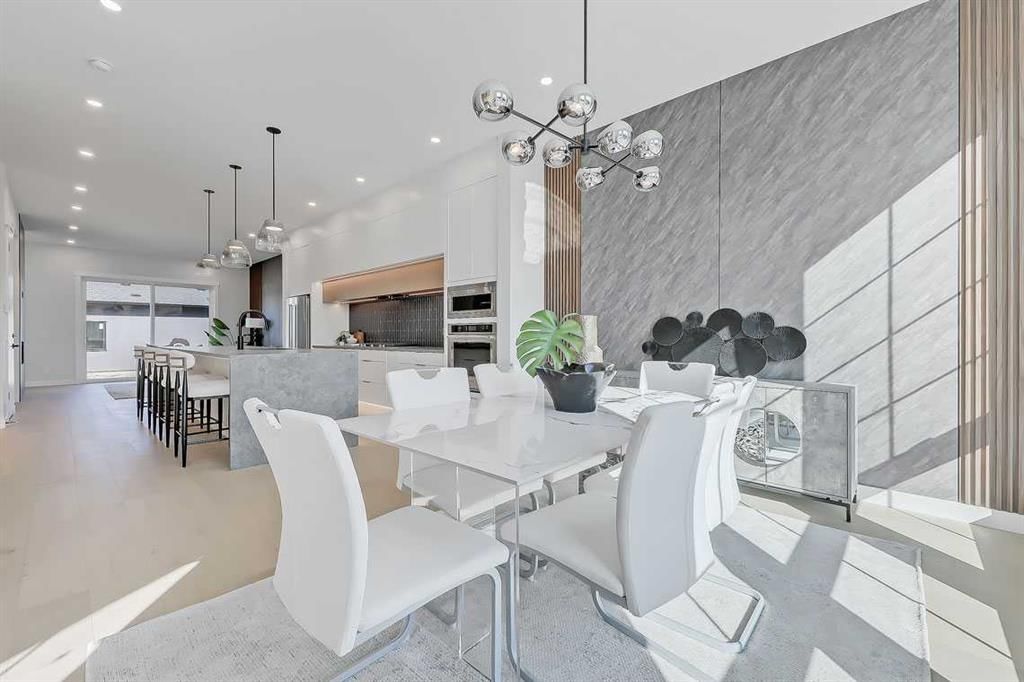 912 15 Avenue NE, Calgary — photo 3 of 50