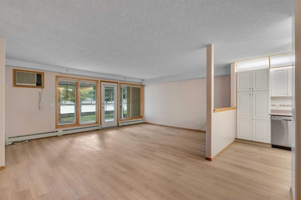 109, 7239 Sierra Morena Boulevard SW, Calgary — photo 2 of 49