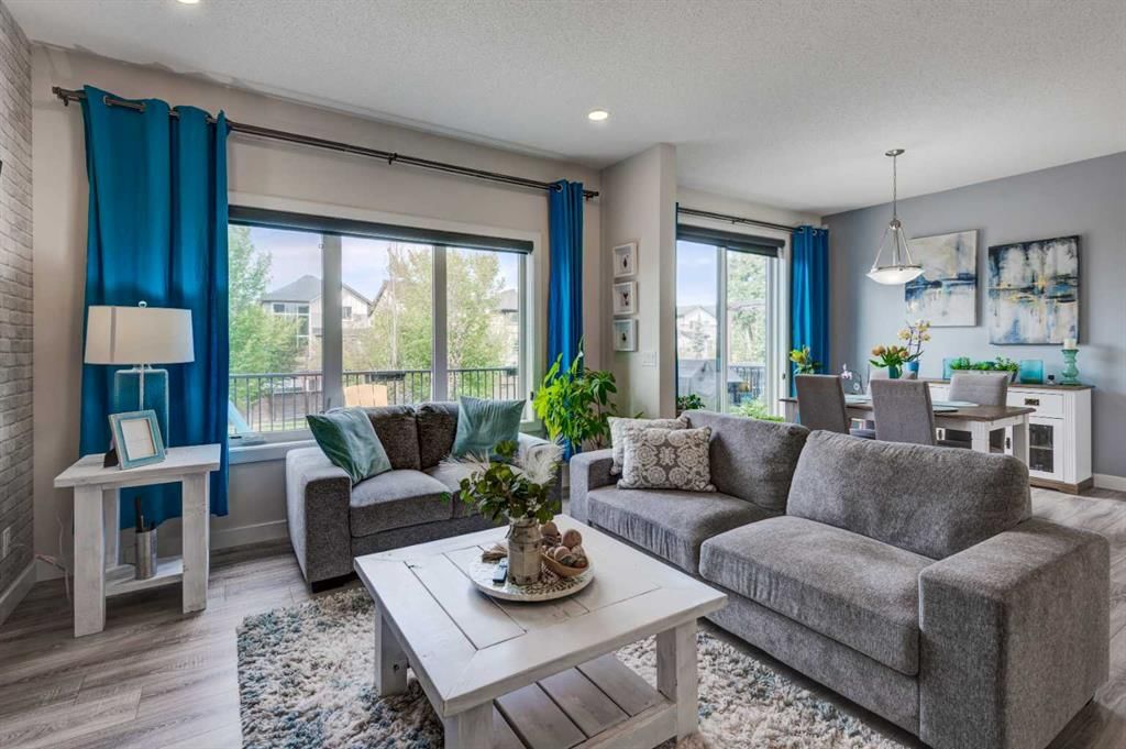 39 Walden Green SE, Calgary — photo 3 of 43