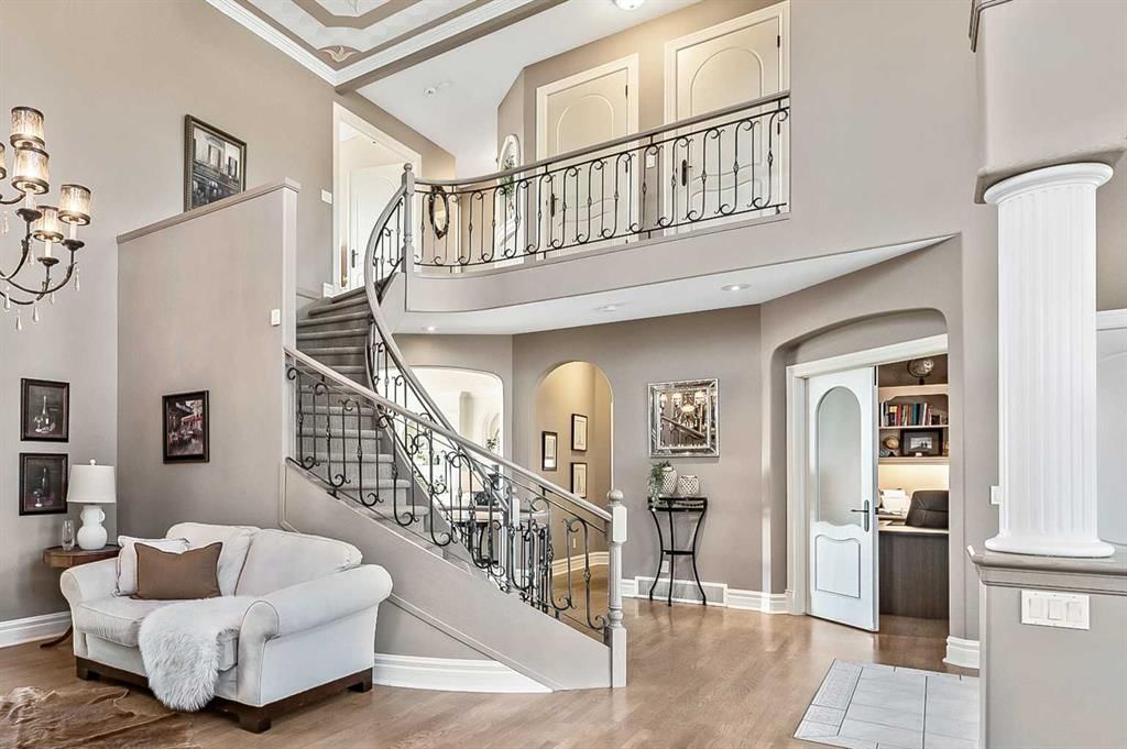 12900 Canso Place SW, Calgary — photo 3 of 22
