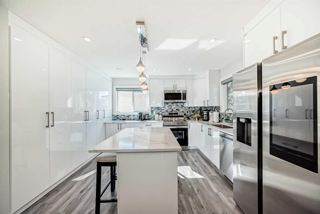 19 Templeridge Place NE, Calgary — photo 4 of 50