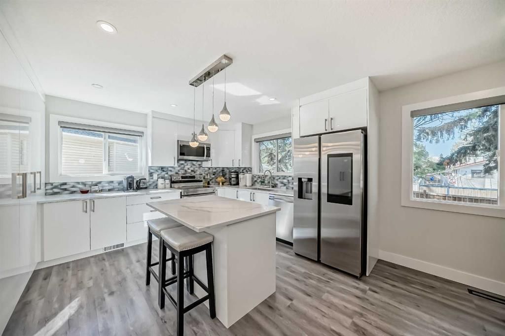 19 Templeridge Place NE, Calgary — photo 5 of 50