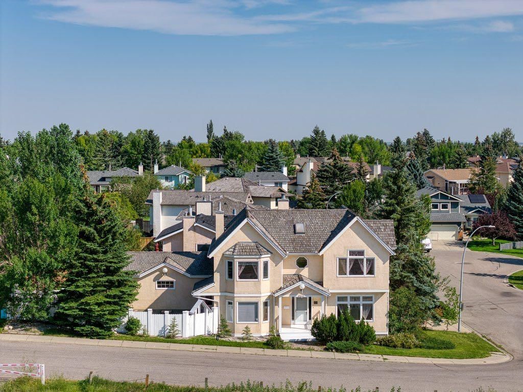 91 Woodbrook Road SW, Calgary — main listing photo