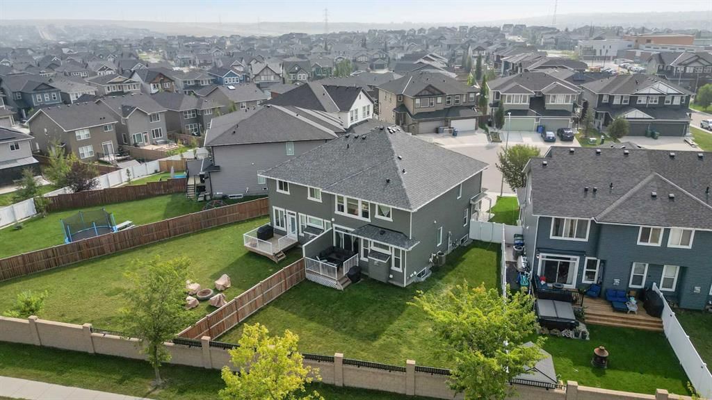 49 Evansglen Mews NW, Calgary — photo 3 of 50