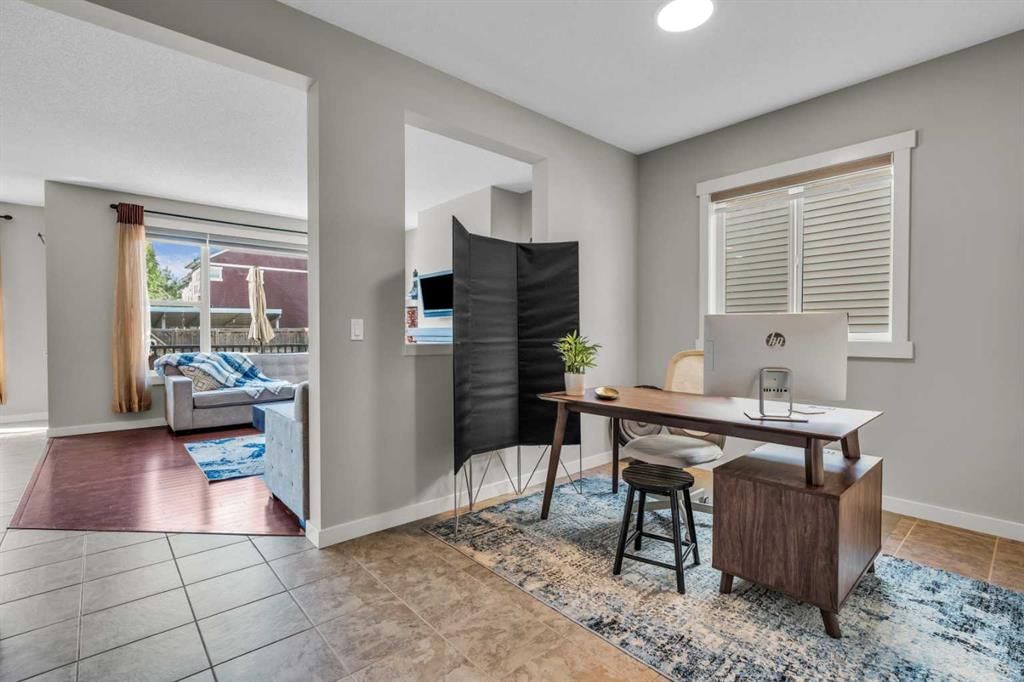57 Silverado Skies Drive SW, Calgary — photo 4 of 50
