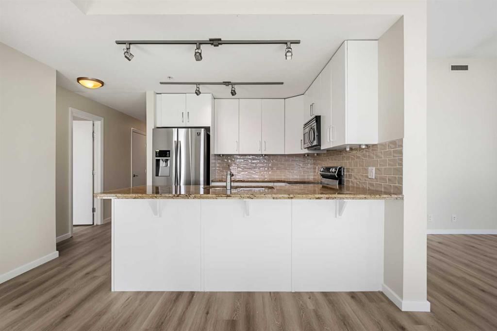 2104, 1410 1 Street SE, Calgary — photo 3 of 46