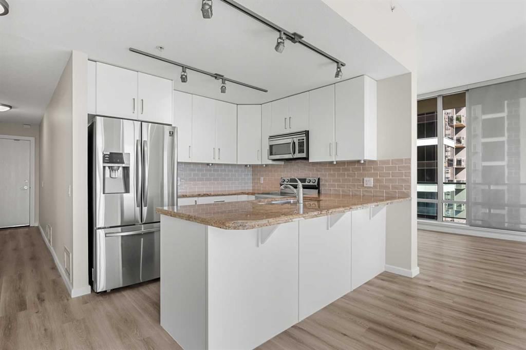 2104, 1410 1 Street SE, Calgary — photo 4 of 46