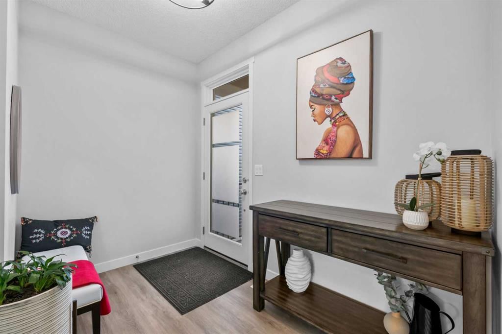 69 Belmont Terrace SW, Calgary — photo 2 of 50