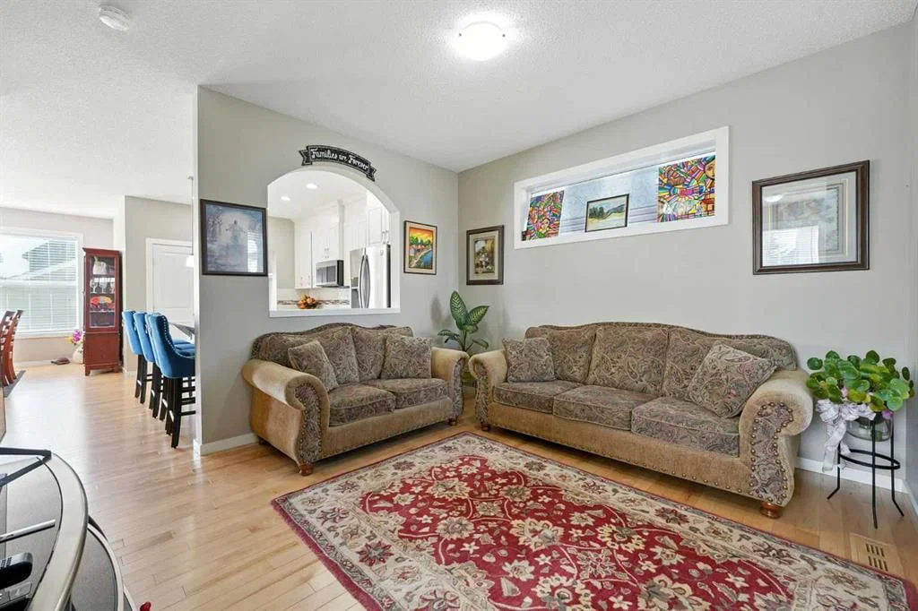 220 Legacy Crescent SE, Calgary — photo 4 of 41