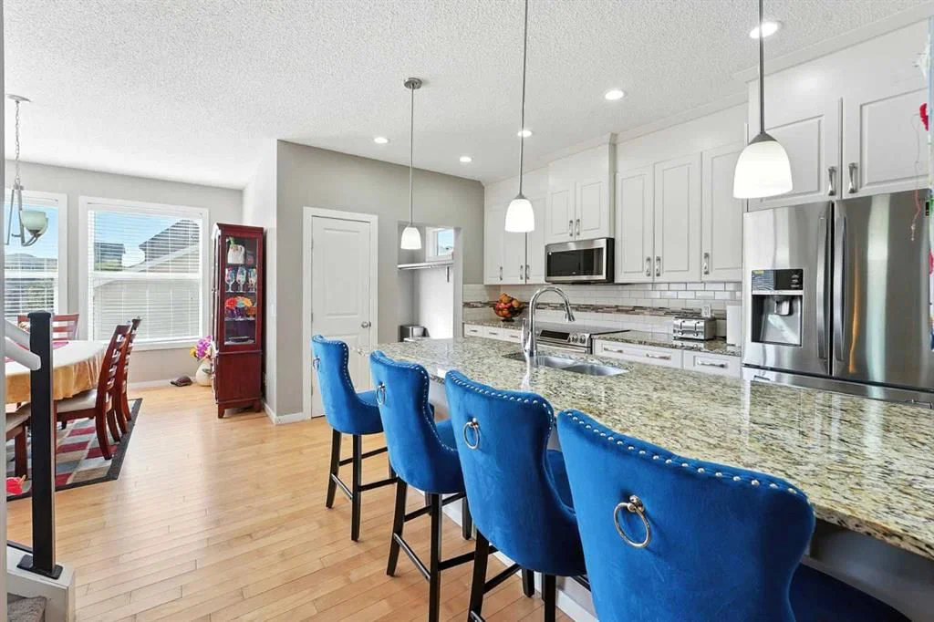 220 Legacy Crescent SE, Calgary — photo 5 of 41