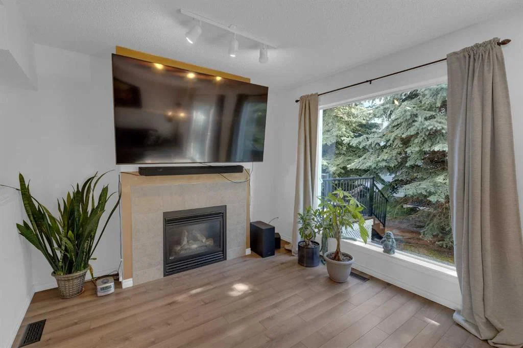 19, 200 Hidden Hills Terrace NW, Calgary — photo 5 of 32