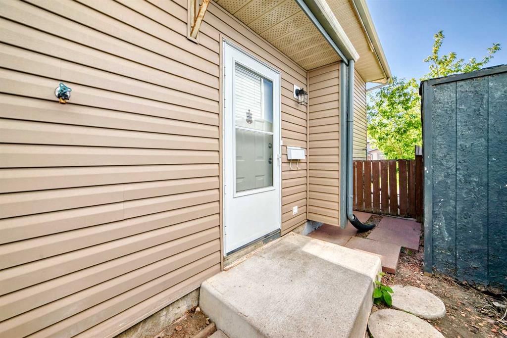 269 Edgepark Boulevard NW, Calgary — photo 3 of 40