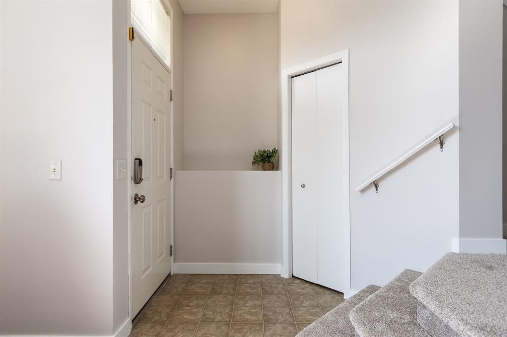 75 Mckenzie Towne Gate SE, Calgary — photo 5 of 47